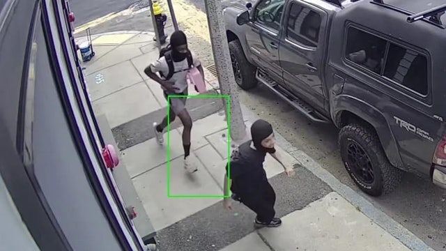 Kids running lemonade stand robbed by armed thieves in Boston