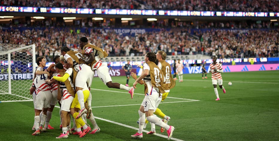 US wins 4-1 against Paraguay in World Cup home opener