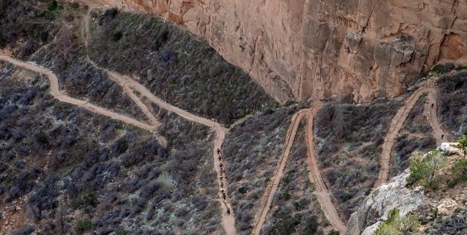Teen hiker dies from heat-related illness at Grand Canyon National Park