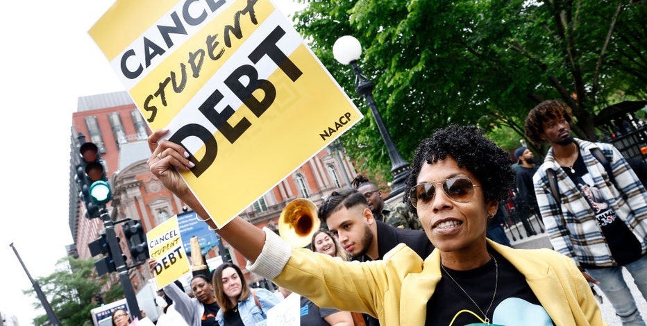Trump administration to cut student loan interest rates
