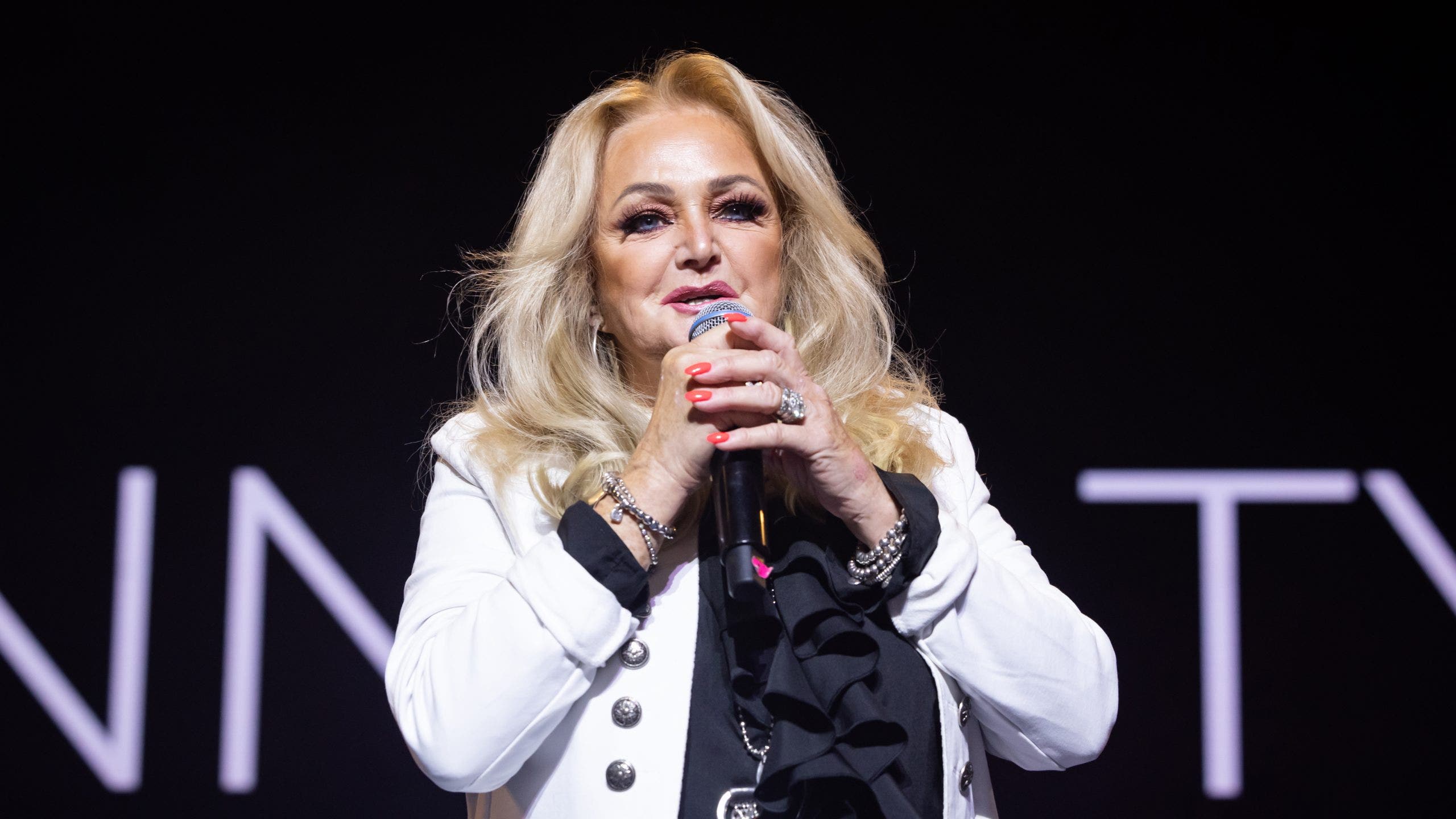 Singer Bonnie Tyler, famous for 'Total Eclipse Of The Heart,' dies at 75