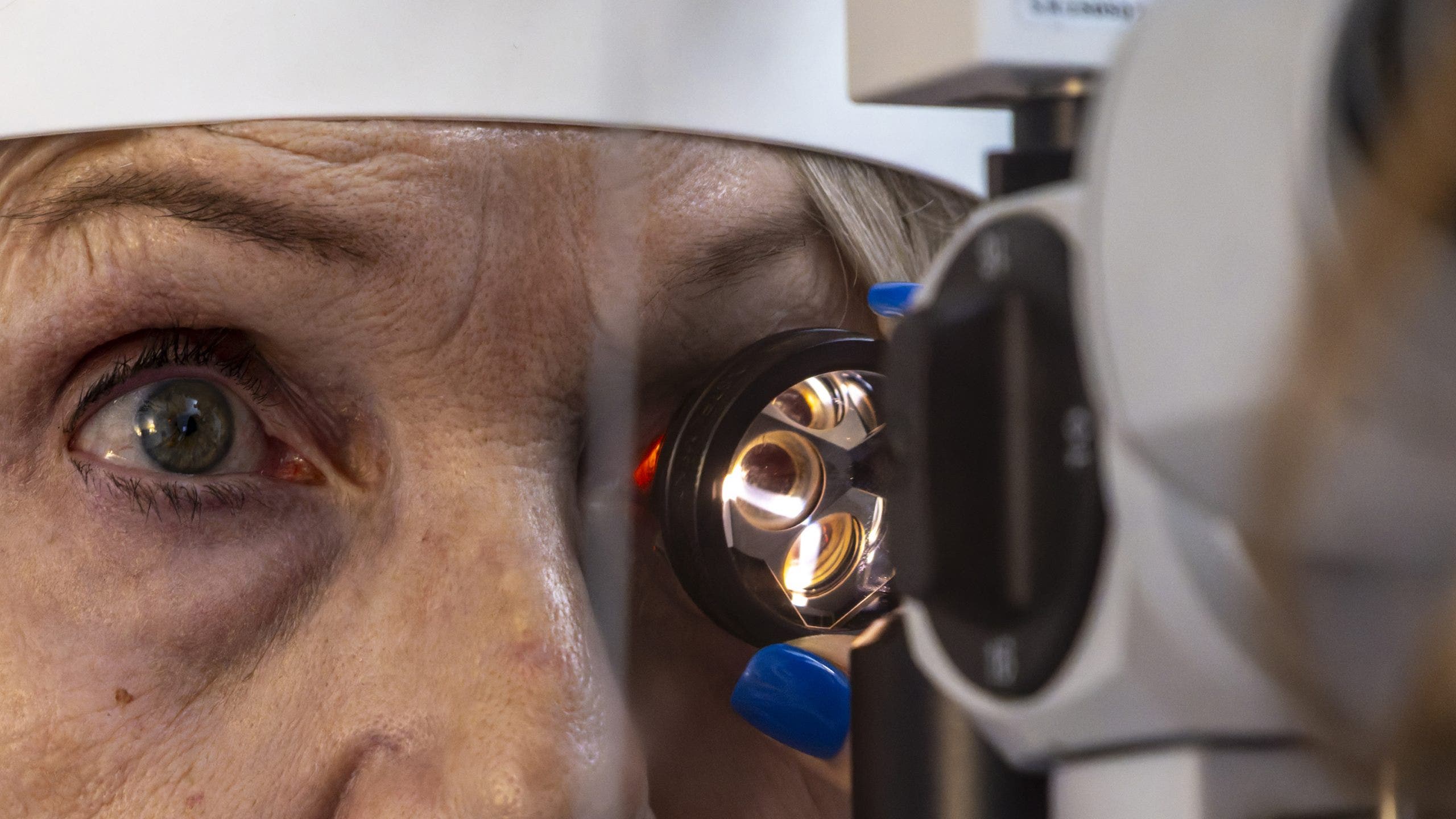 Spring clock change linked to higher risk of retinal disease: study
