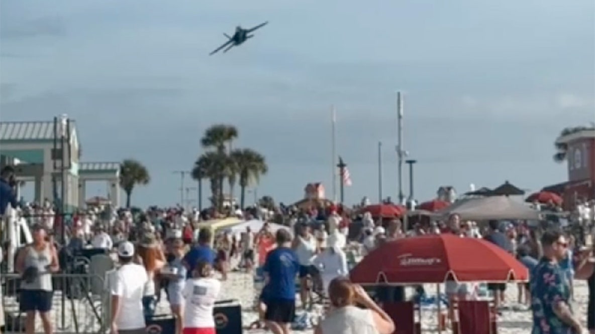 Watch: Navy Blue Angels jet flies low over beachgoers in Pensacola, Florida, Navy investigating incident