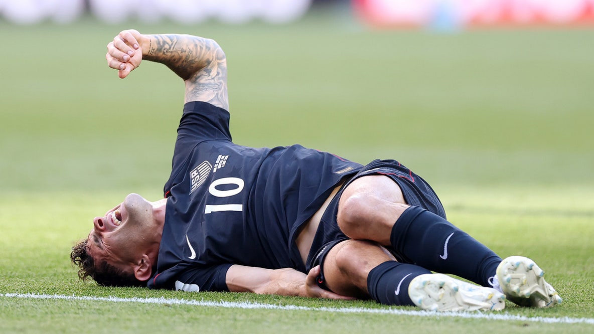 US star Christian Pulisic fractured leg in loss to Belgium in World Cup match: Report