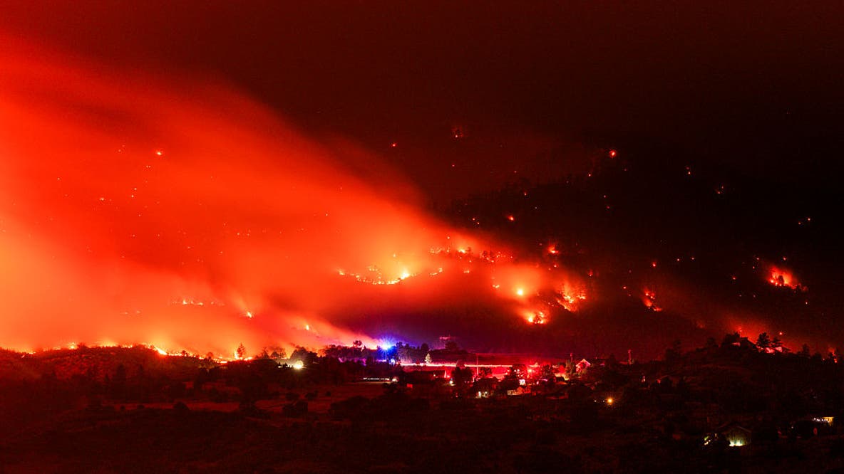 Fourth firefighter dies after Colorado wildfire burnover near Utah border