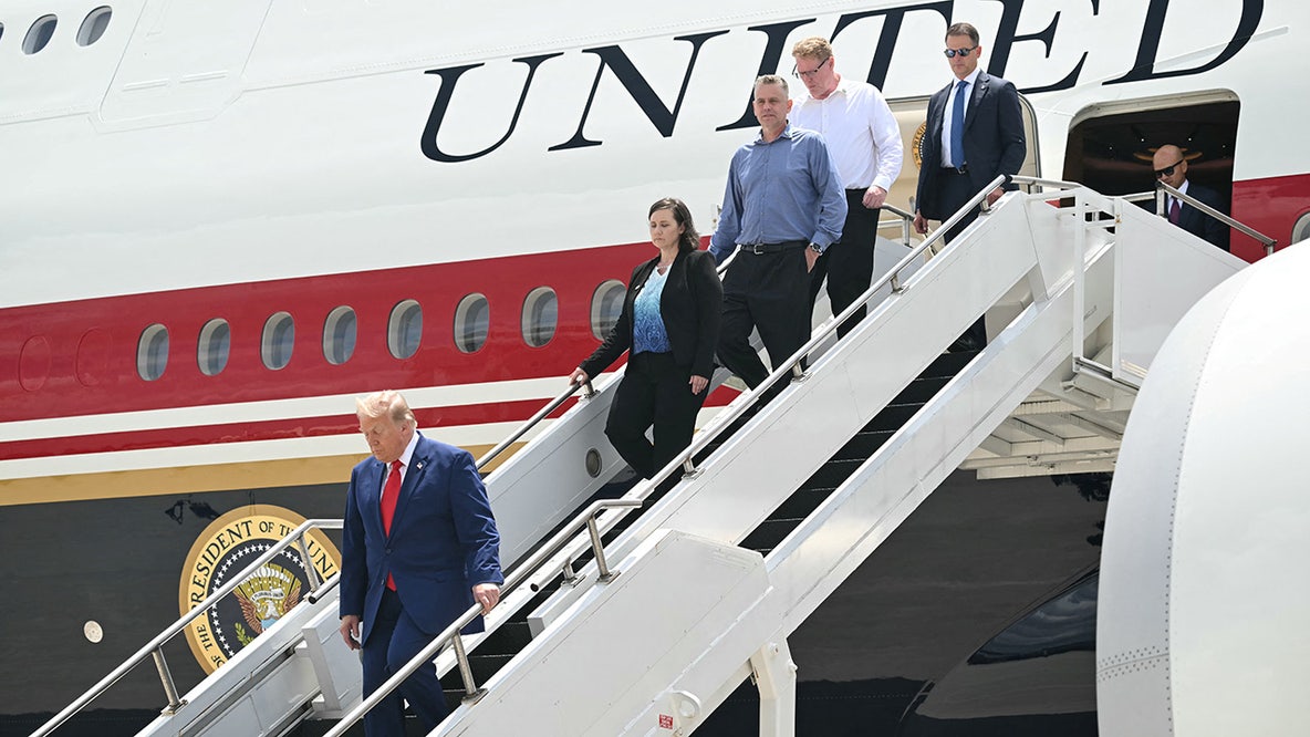 President Trump takes family of fallen soldier to Georgia on Air Force One