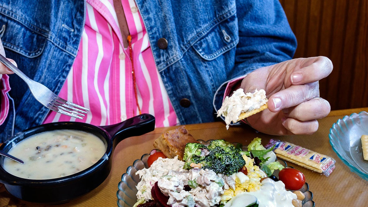 A shorter eating window may lower dementia risk, study finds