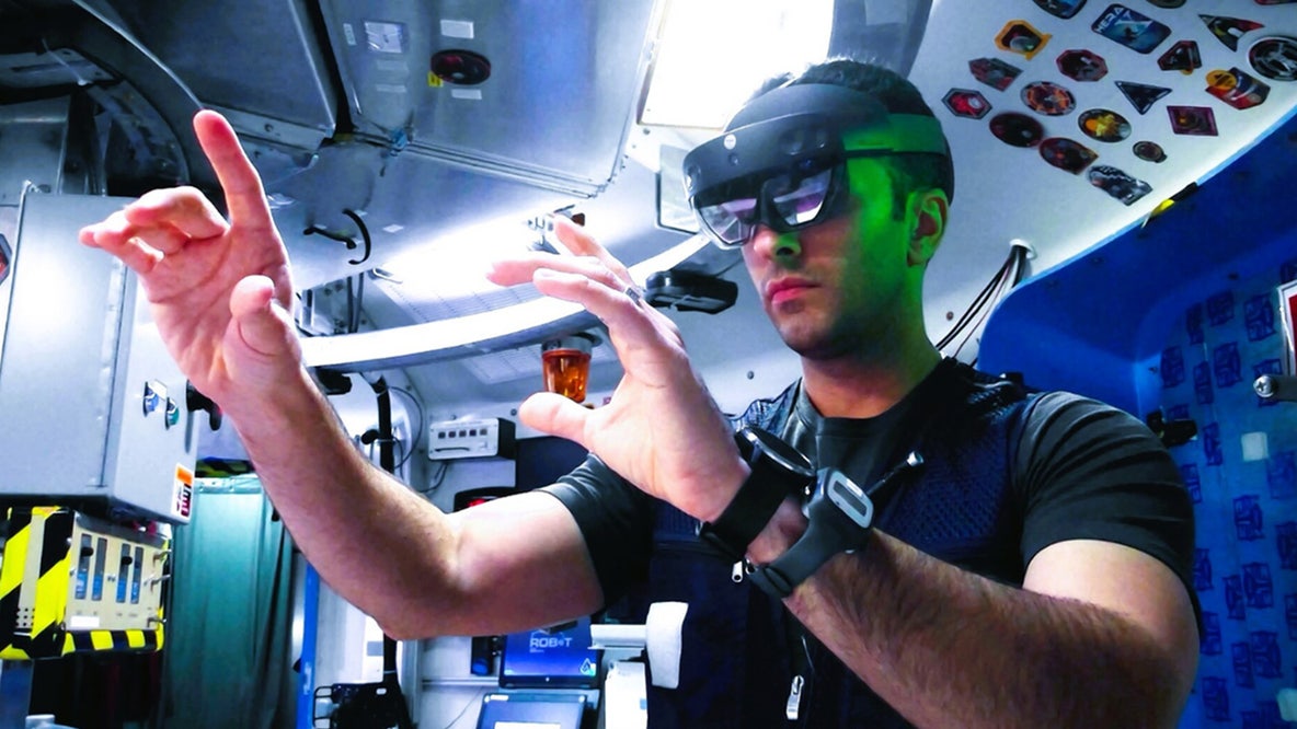 NASA seeks volunteers for yearlong simulated moon and Mars deep space missions
