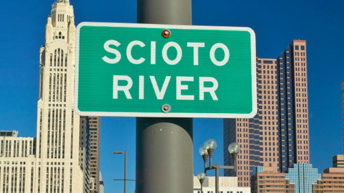 5 dead in Ohio river after attempt to save a struggling swimmer, sheriff says