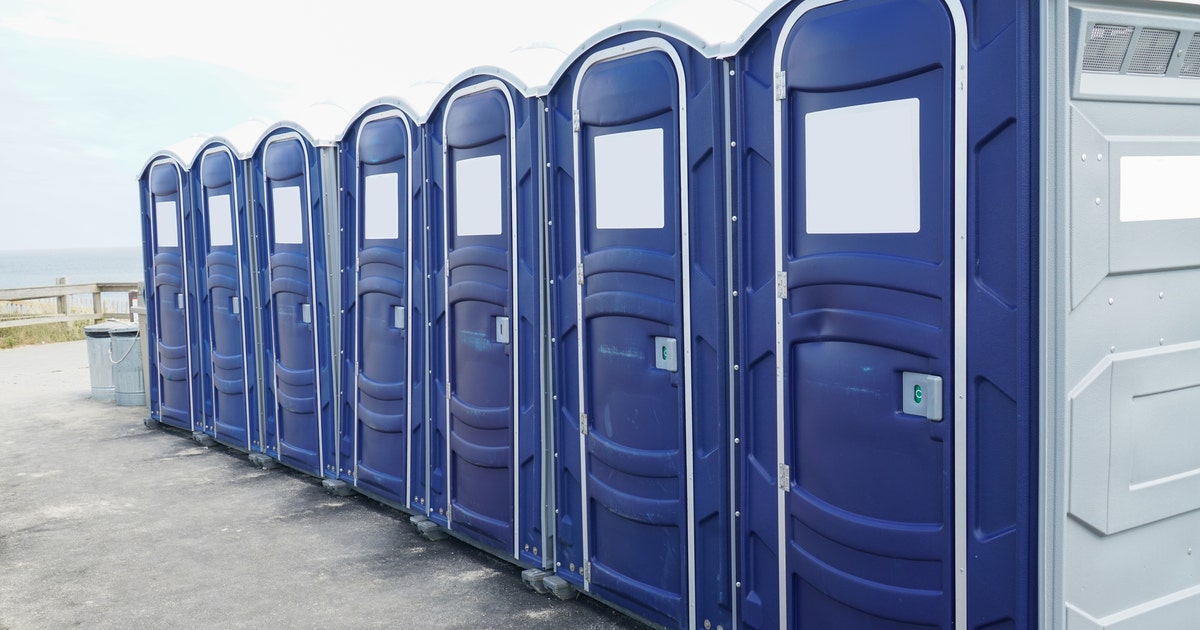 Man killed after portable toilet falls from truck onto interstate