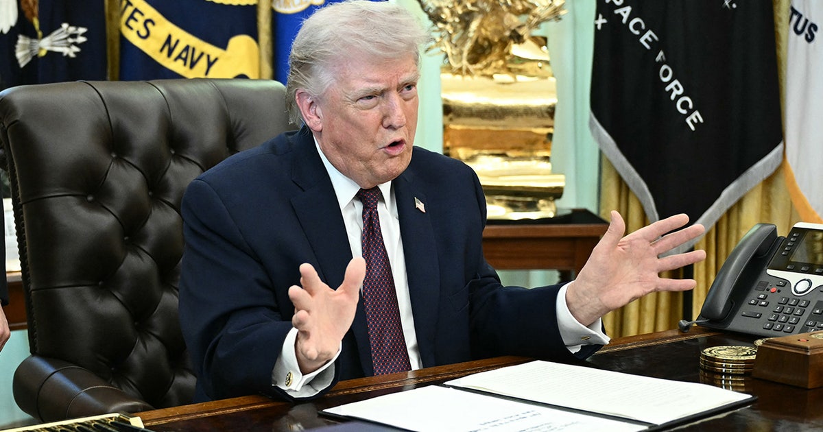 Tribunal de apelações mantém bloqueio de listas de eleitores federais de Trump e ordem de votação por correio