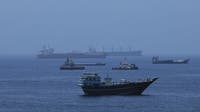 Iran closes Strait of Hormuz again as US launches new strikes, tensions threaten ceasefire