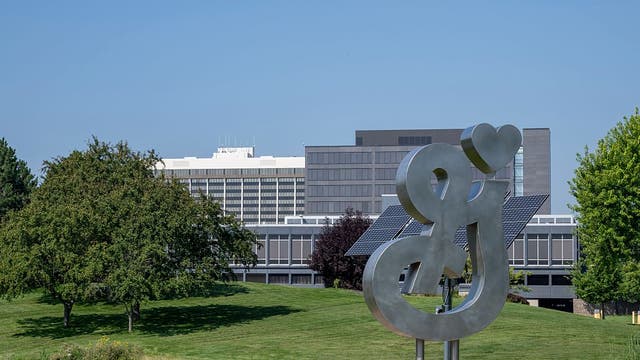 General Mills recalls Pillsbury bread rolls sold at Walmart over glass concerns