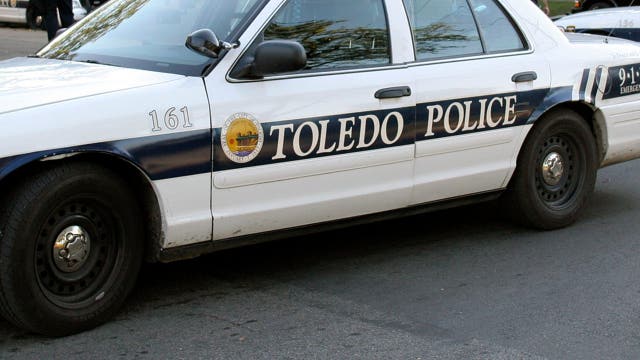 3 dead after carbon monoxide found in Ford Explorer