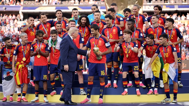 President Trump presents World Cup to Spain