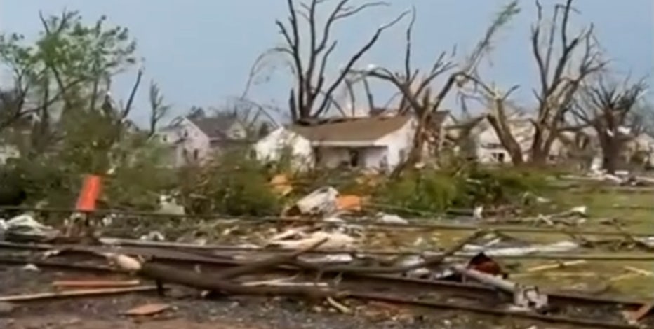 Tornado in Wisconsin: Storms cause "extensive and severe damage"
