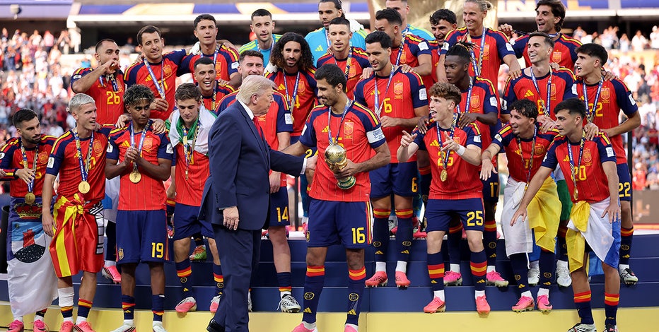 President Trump presents World Cup to Spain