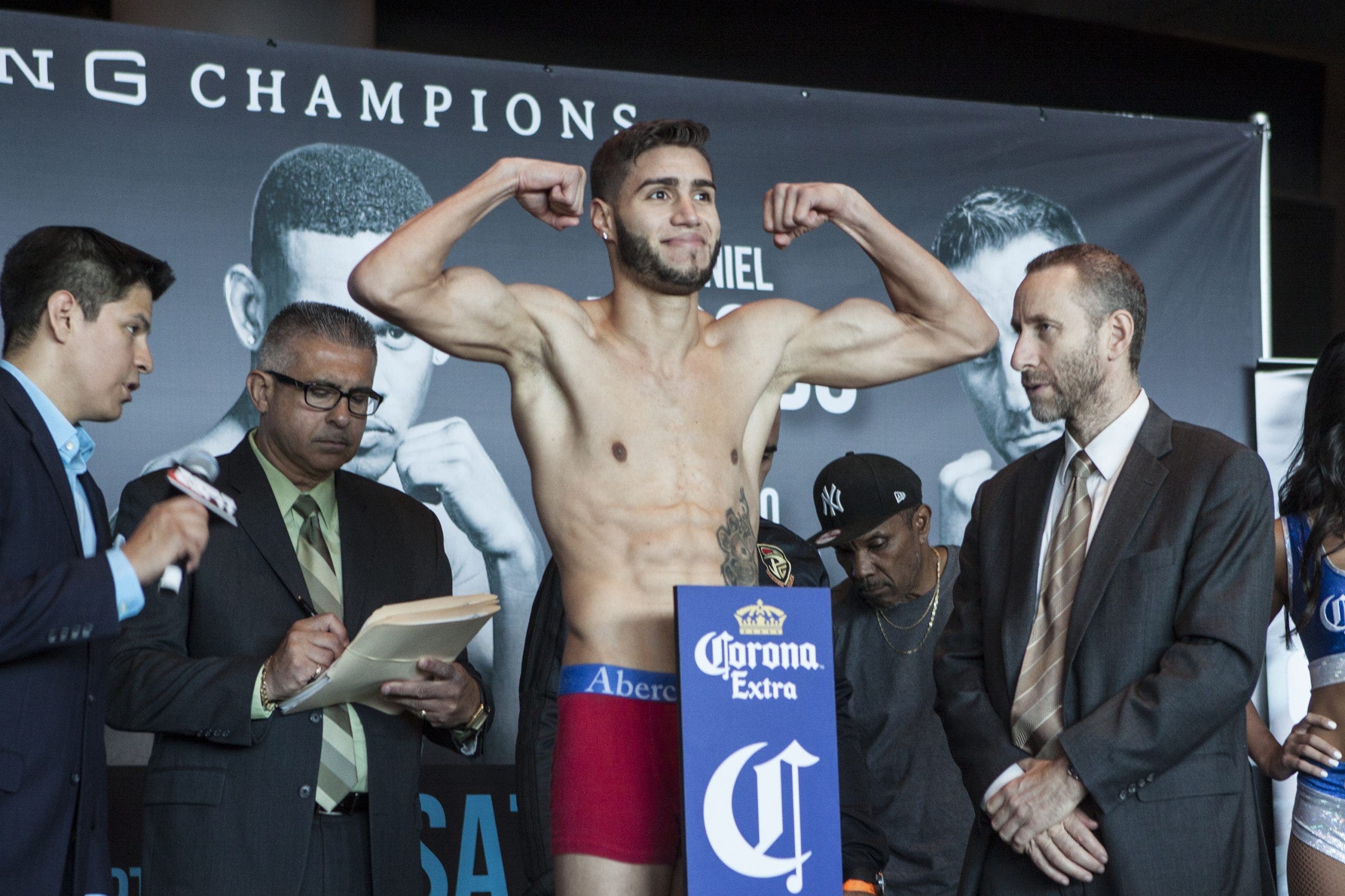 Professional boxer Prichard Colón dies at 33, years after career-ending fight injury