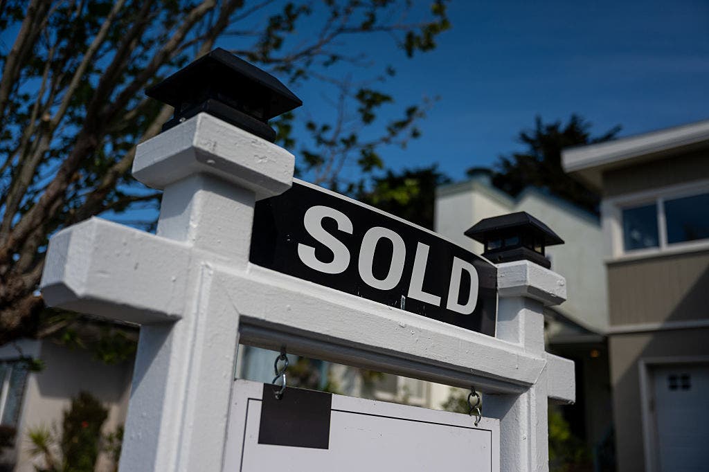Mortgage rates climb to highest level in over a year: What homebuyers need to know