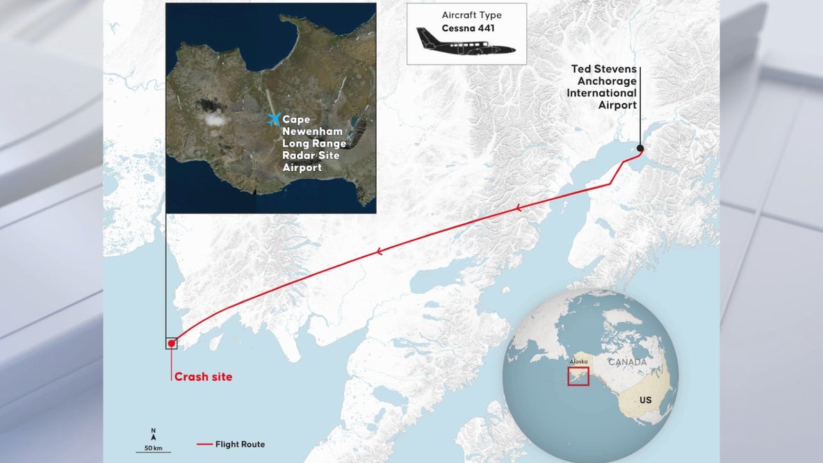 8 dead after charter plane crashes in western Alaska