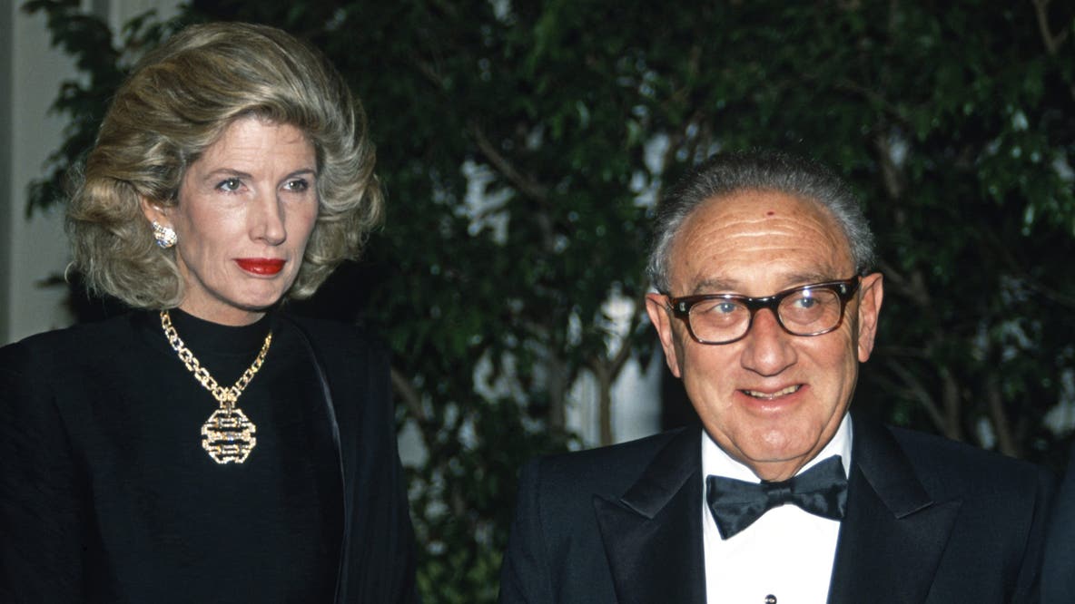 Nancy Kissinger dies: Wife of Henry Kissinger was 92