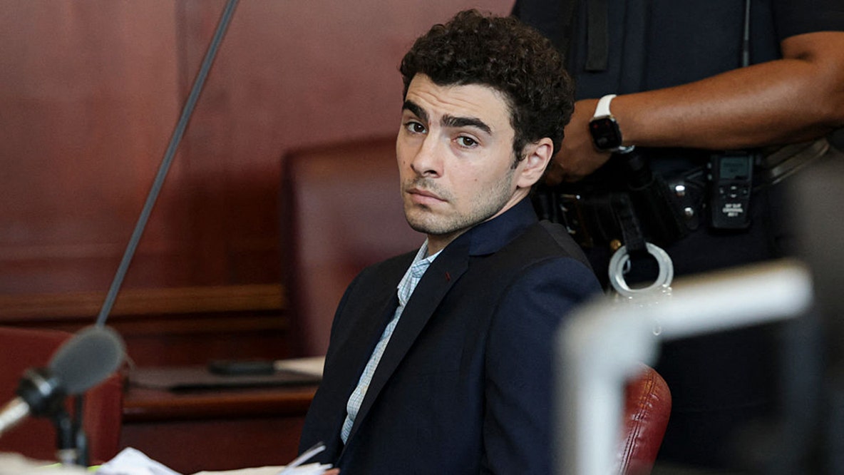 Luigi Mangioni, charged in death of UnitedHealthcare CEO, back in court as defense wants more media access