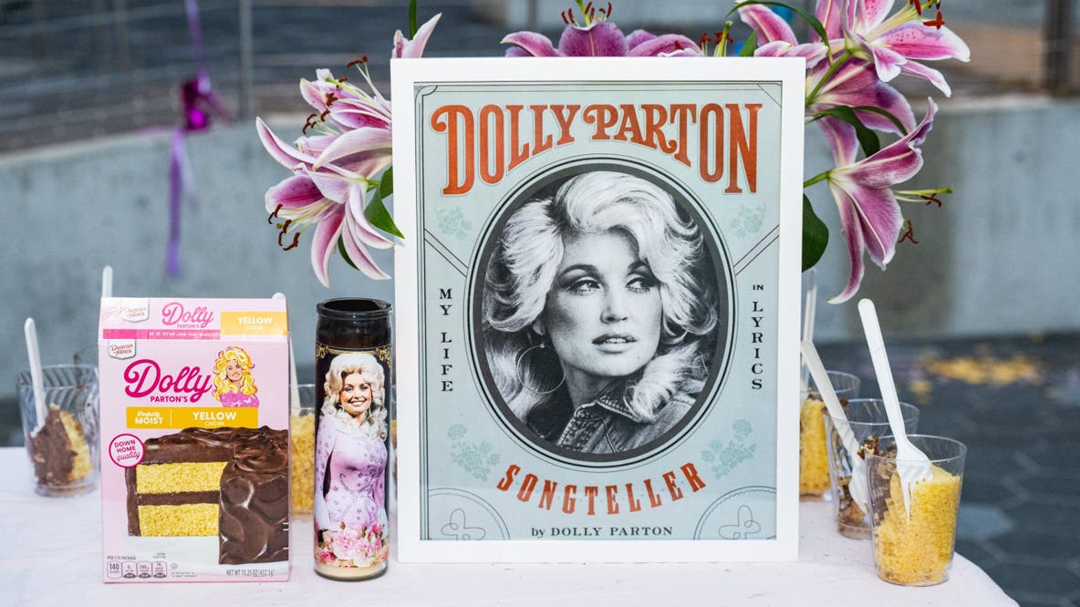 Tennessee lawmakers pitch 9-25 as '9 to 5 Day' for Dolly Parton