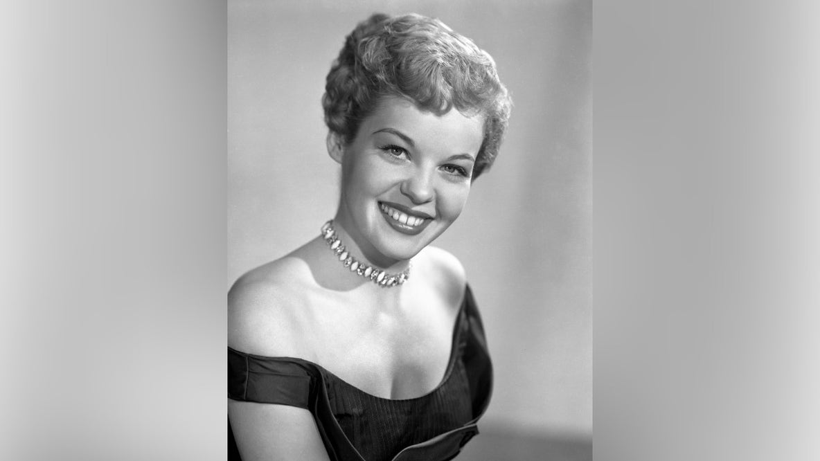 ‘Gong Show’ judge and singer Jaye P. Morgan dies at 94