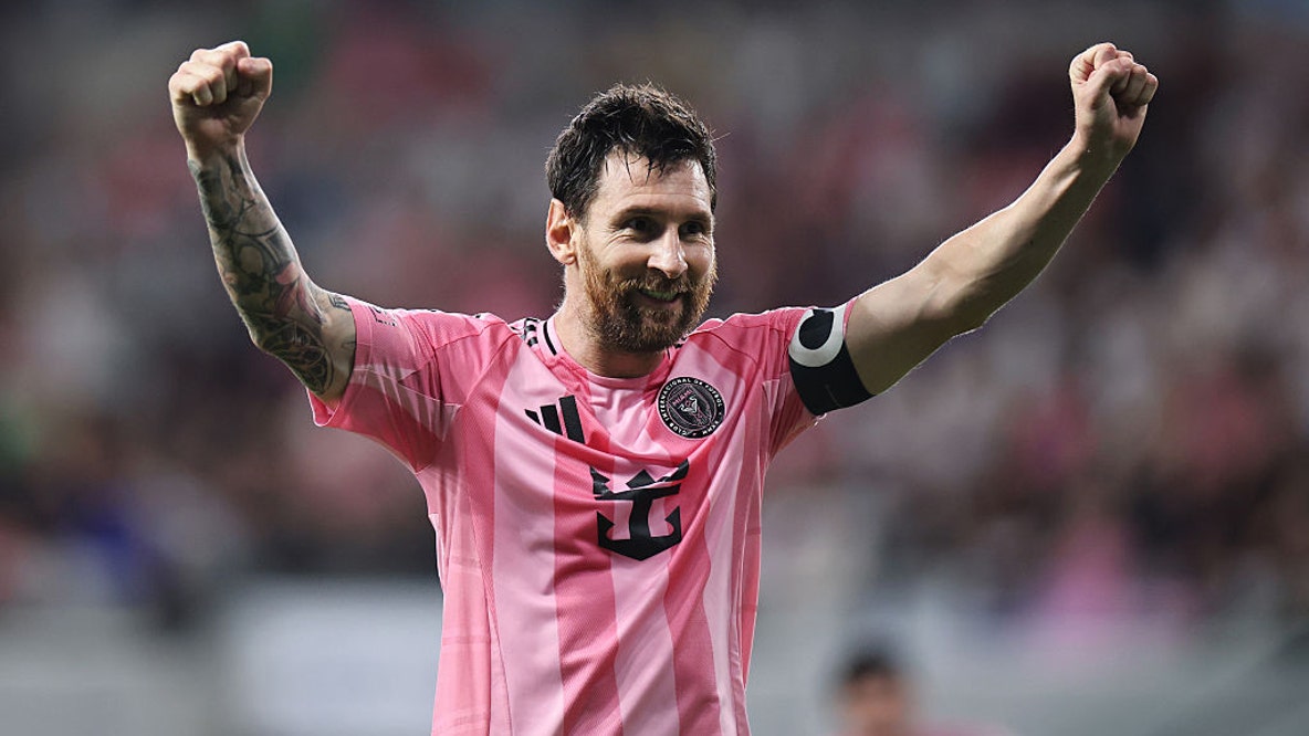 Lionel Messi announces he's retiring from playing for Argentina