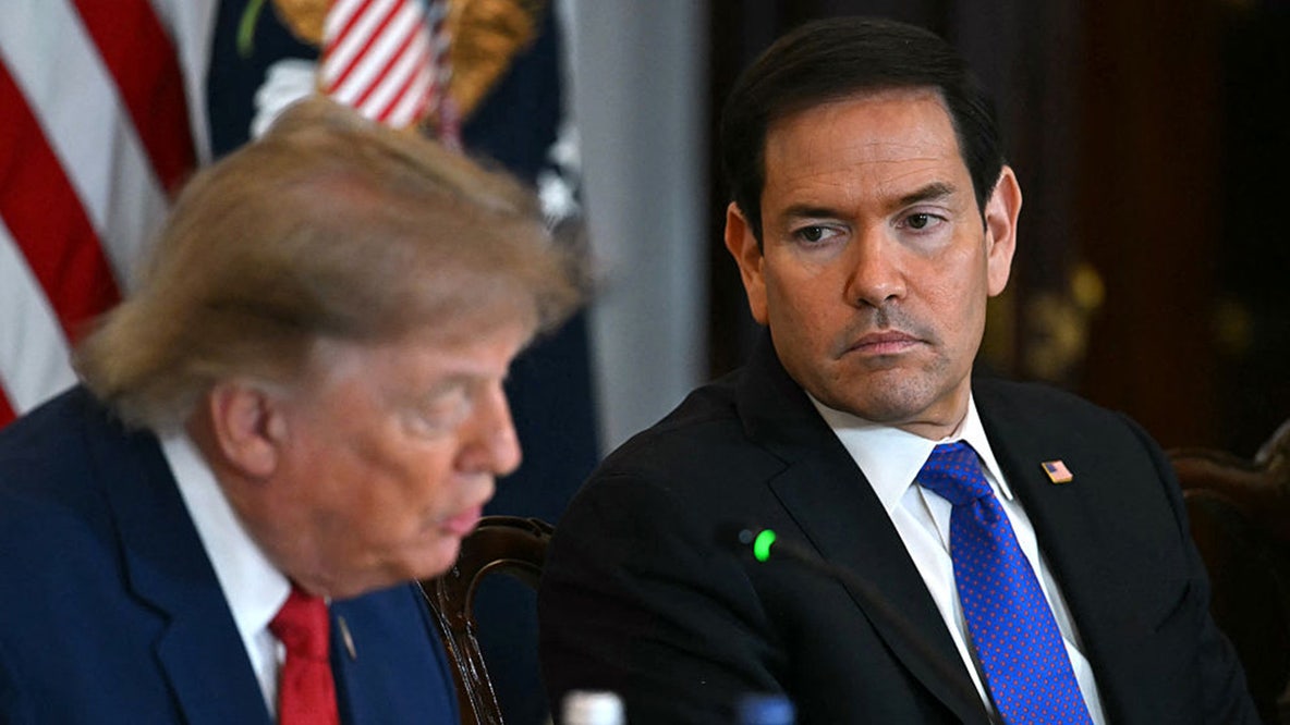 Trump administration moves to revoke visas for up to 200,000 asylum seekers