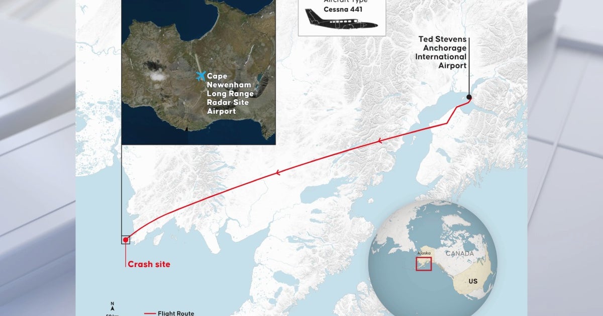 8 dead after charter plane crashes in western Alaska