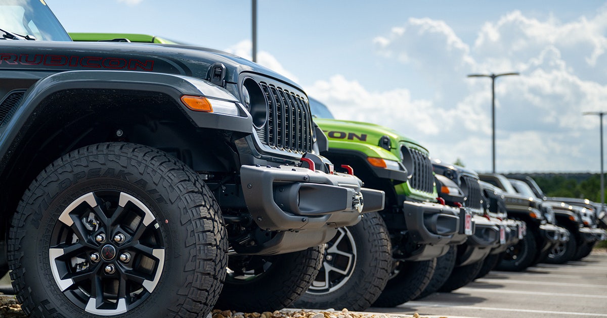 Nearly 1 million Jeeps, Rams, Dodges and Chryslers recalled
