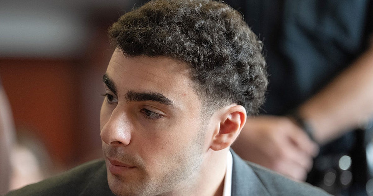 Luigi Mangione state murder trial pushed back following federal guilty plea