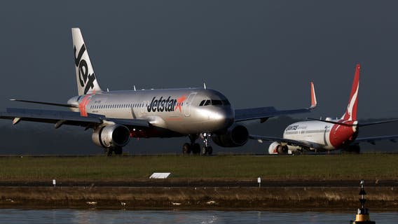 Jetstar to charge for overhead carry-on bags — See what other airlines are doing