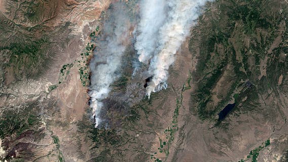 Two helicopter pilots killed in crash while battling Utah wildfire