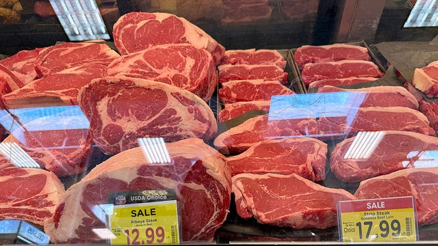 Economists don't anticipate reopening US to Mexican cattle imports to lower rising beef prices
