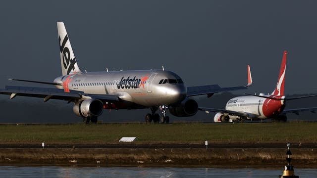 Jetstar to charge for overhead carry-on bags — See what other airlines are doing
