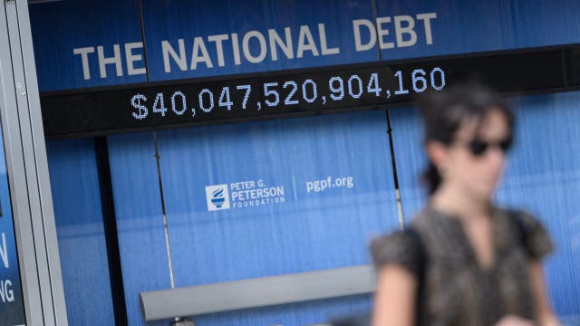 US national debt surpasses record $40 trillion