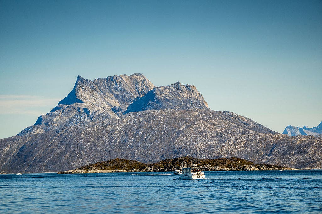Trump strikes deal granting US permanent military access to Greenland