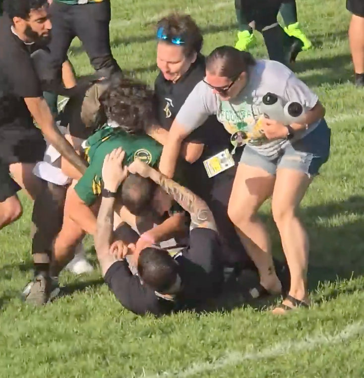 Watch: Brawl breaks out between coaches at youth football game