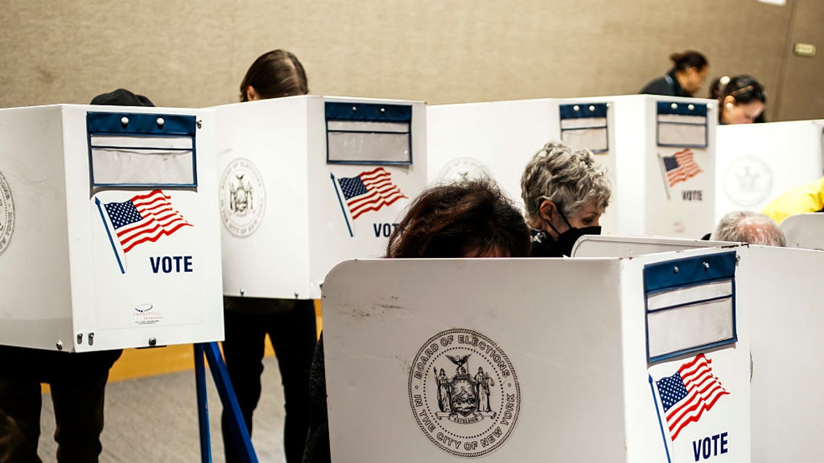 Supreme Court temporarily allows Trump administration to use revamped voter database ahead of midterms