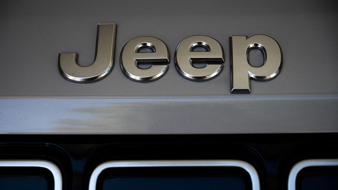 Chrysler recalling over 200K Jeep SUV for a tire pressure issue