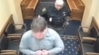 Watch: Man breaks free from handcuffs, punches deputy in Ohio courthouse escape