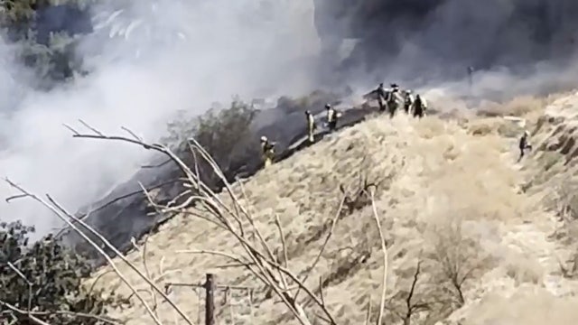 Woman, 2 children die after small plane crashes in California