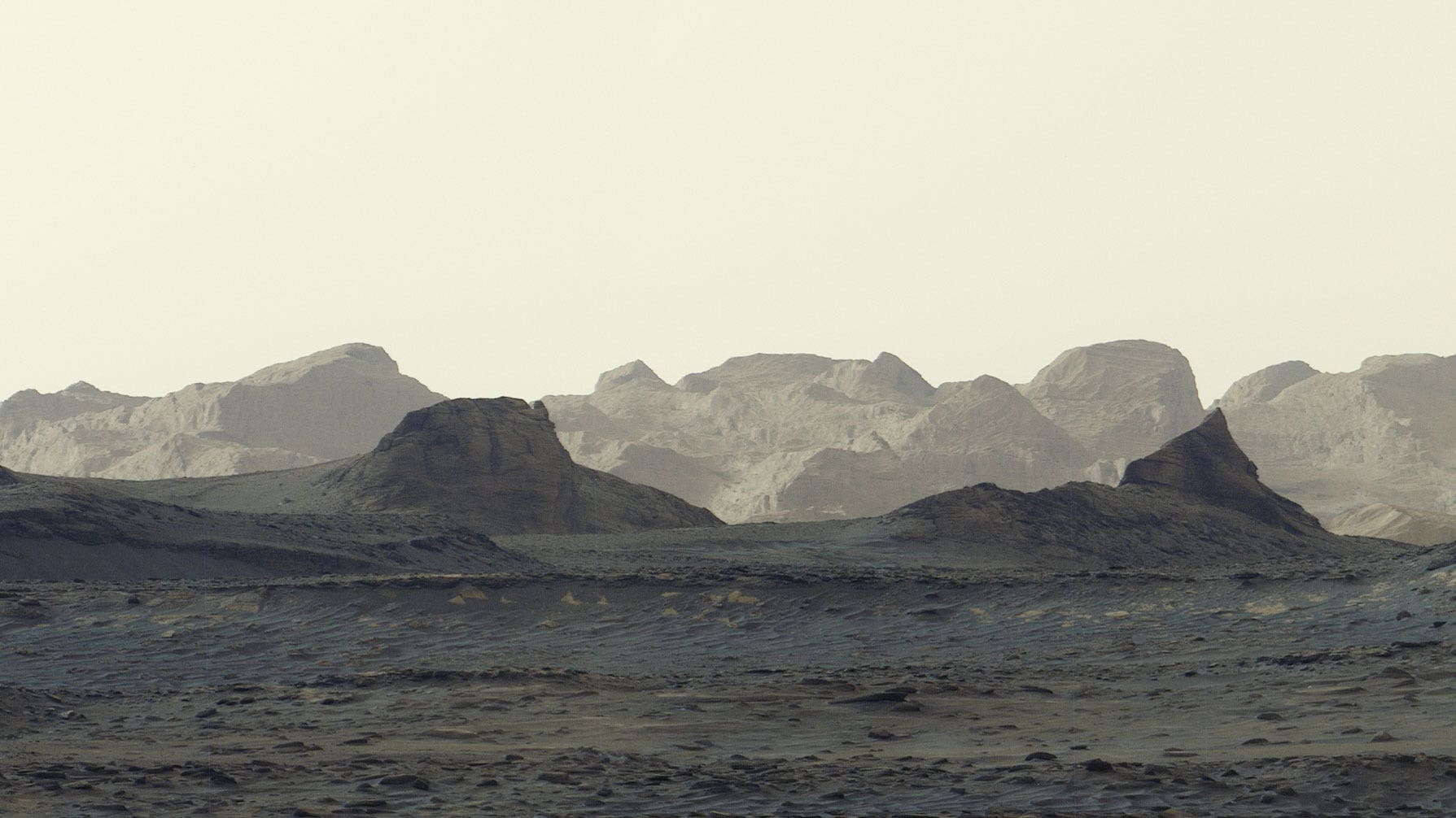 NASA’s Curiosity shares dramatic glimpse of Martian dawn