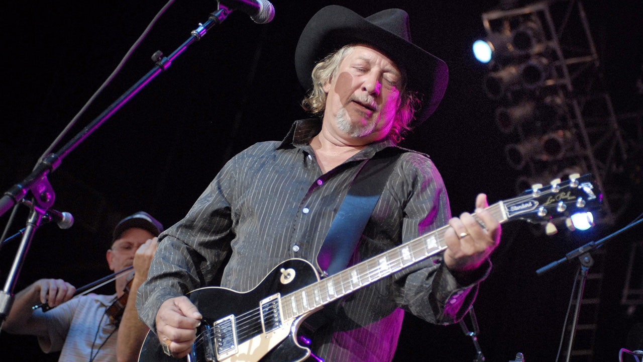 Country Music Hall of Famer John Anderson dies at 71
