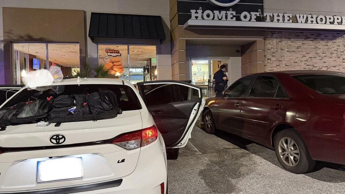 Florida toddler dies after shooting self in drive-thru with dad's gun: 'Pray for this family'