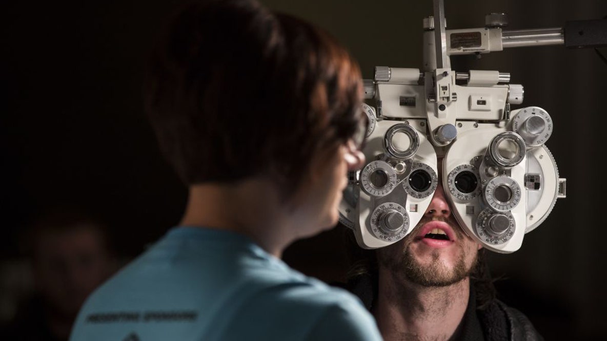 7 everyday mistakes could be quietly damaging your vision, eye doctor warns