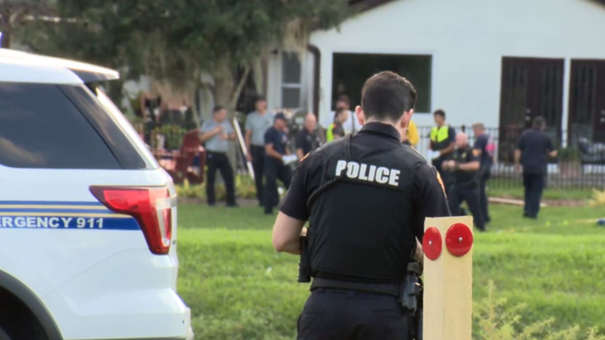 Alligators complicate rescue of person in water at Florida park