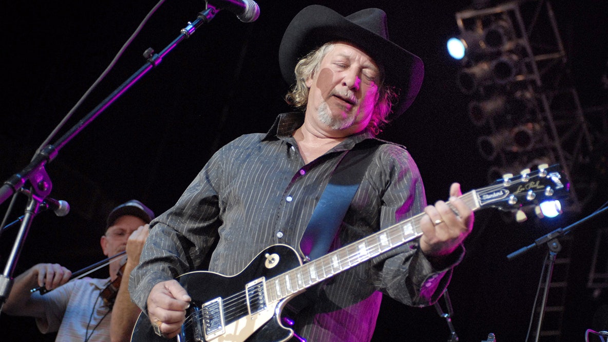 Country Music Hall of Famer John Anderson dies at 71